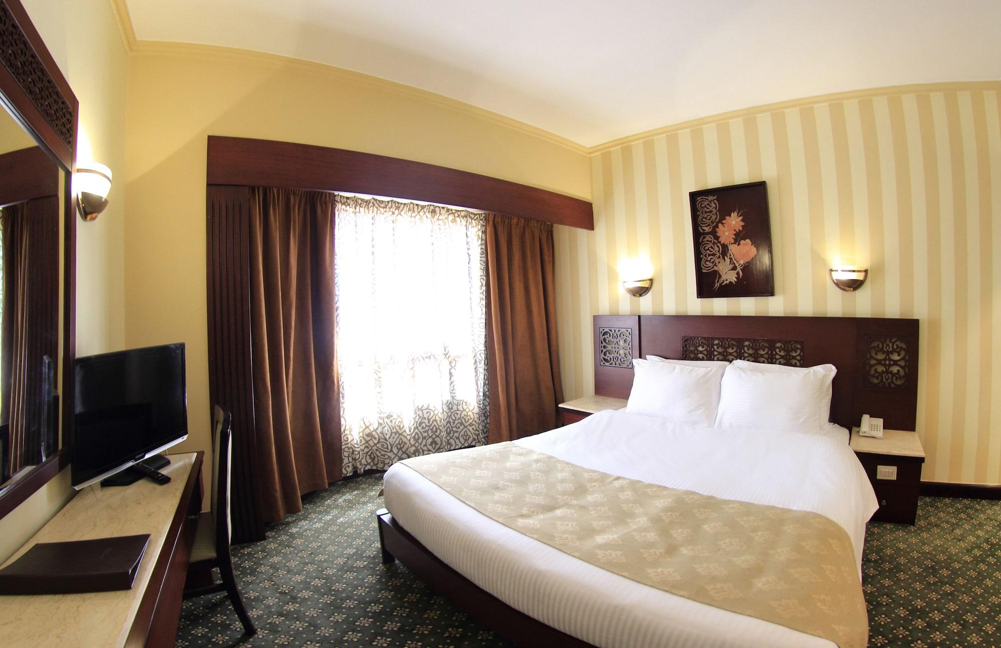 Pyramisa Cairo 5*